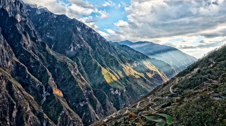 que-visitar-yunnan Garganta del Salto del Tigre en Yunnan