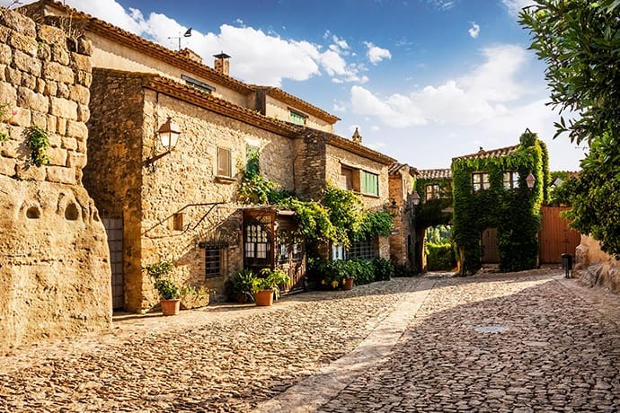 distancia_entre_peratallada_y_besalu distancia entre Peratallada y besalu